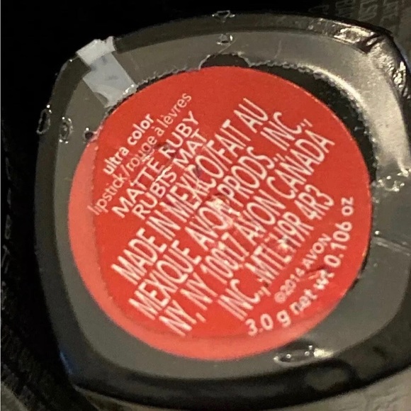 (2) Avon Ultra Color Lipstick - RARE - MATTE RUBY Lipstick - Picture 3 of 3
